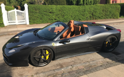 ferrari 458 spider, konfirmationskørsel, bil til konfirmand, polterabend, firmaarrangement