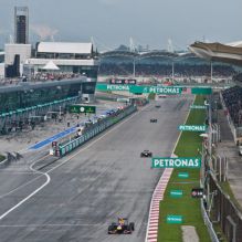 billig formel1 rejse, f1 rejse, f1 i malaysia, formel1 i malaysia, fernando alonso, se formel1 live, se f1 live, oplev formel1, f1 på tv3, f1 i danmark, billigste formel1 rejse,